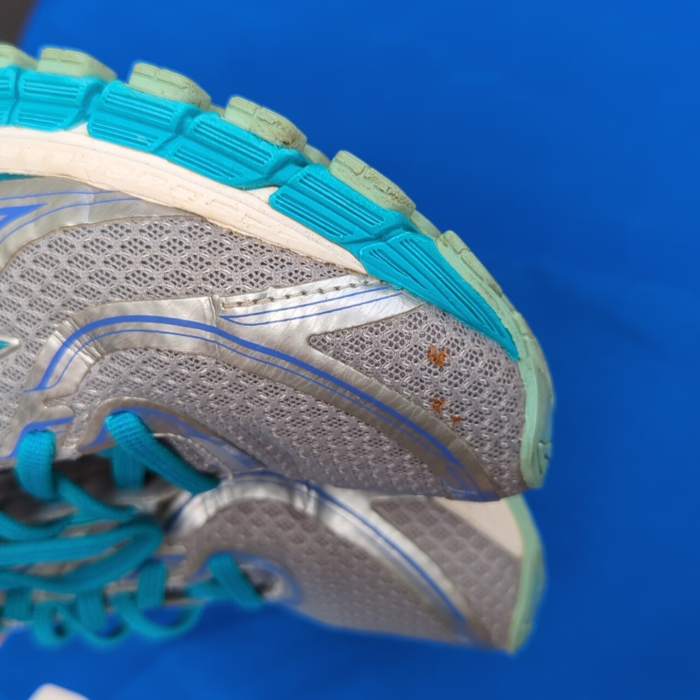 Brooks set - Picture 5 of 12
